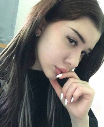 Живу в Москве и готова принять тебя в уютной обстановке. Мои услуги - это настоящий рай для тебя. Открой для себя новые грани удовольствия и наслаждения. Гарантирую незабываемые эмоции и полное расслабление. В моем арсенале есть множество возможностей, которые ты можешь испытать вместе со мной. Взгляни на мои фото - они говорят больше, чем тысяча слов. Отзывы моих довольных клиентов говорят о высоком качестве моих услуг. Позволь мне удовлетворить все твои сокровенные фантазии и желания. 😘💋 Эльвира
